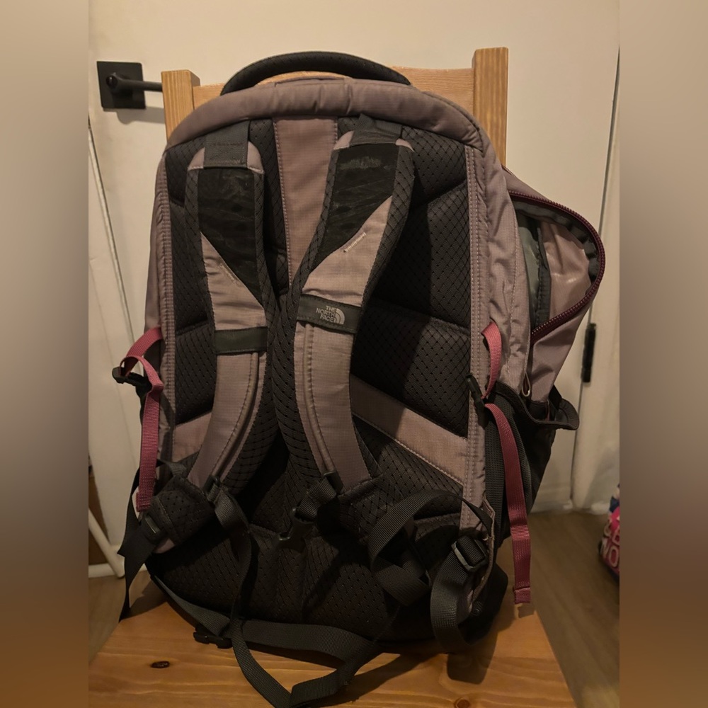 Like New The North Face Borealis Backpack in Dusky Purple *minimal flaws - Picture 6 of 10
